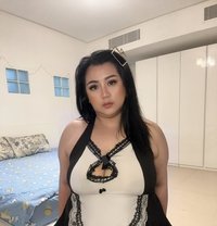 Katie - escort in Tokyo