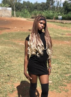 Katie Trans - Transsexual escort in Nairobi Photo 8 of 11