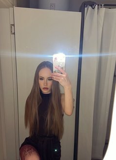 Katina - escort in Riyadh Photo 4 of 5