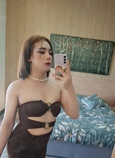 Katip - Transsexual escort in Al Juffair Photo 7 of 8
