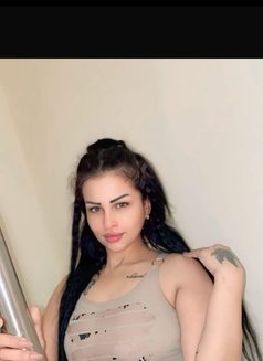 Katresa - escort in Beirut Photo 3 of 5