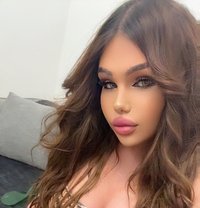 Katrexa sex - Transsexual escort in Beirut Photo 2 of 16