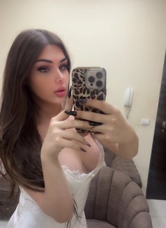 Katrexa sex - Transsexual escort in Beirut Photo 19 of 20