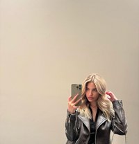 Katrin - puta in Riyadh