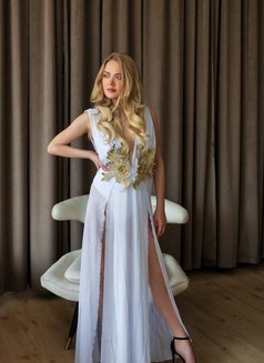 Katrin - escort in Tbilisi Photo 5 of 17