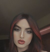 Katrin - Acompañantes transexual in Beirut Photo 2 of 6