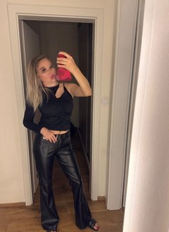 Katrin - escort in Prague (Praha) Photo 2 of 3