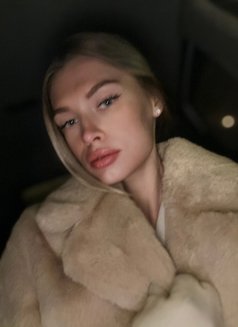 Katrina - escort in Bali Photo 7 of 8