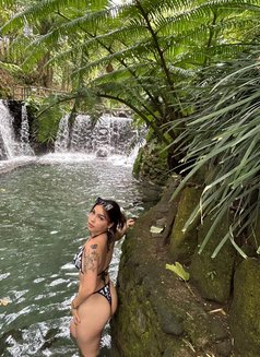 Katrina - escort in Makati City Photo 5 of 5