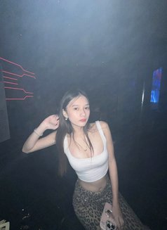 Katrina - escort in Manila Photo 8 of 8