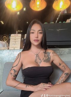 Katrina - escort in Hong Kong Photo 3 of 3