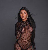 Katrina - Acompañantes transexual in Singapore Photo 1 of 8