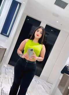 Katrina - escort in Mumbai Photo 2 of 3