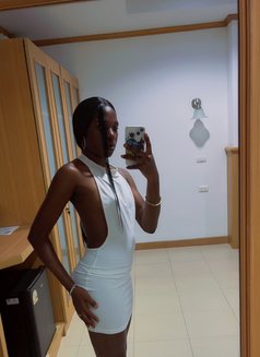 Katrina - escort agency in Ko Samui Photo 2 of 5