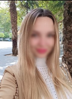 Katie - puta in Antwerp Photo 2 of 4