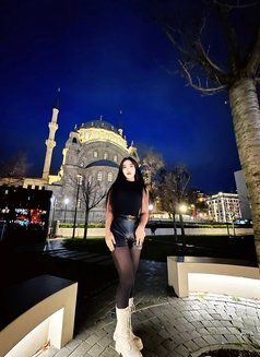 Kamila - Transsexual escort in İstanbul Photo 1 of 16