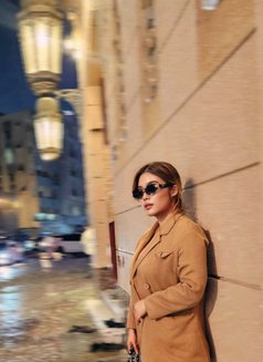 Katrina Thai - puta in Dubai Photo 7 of 11