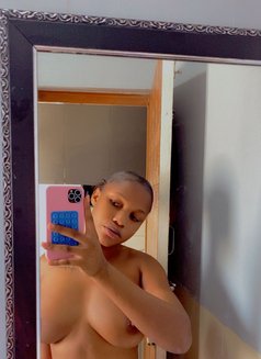 Katrina thirsty for wild fuck - puta in Gurgaon Photo 4 of 5