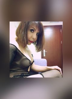 Katrinavodka - Transsexual escort in Shanghai Photo 5 of 12