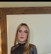 Anna just landed - Transsexual escort in Al Manama