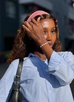 Kattie - escort in Nairobi Photo 3 of 3