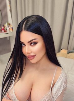 Katya كاتيا - escort in Dubai Photo 4 of 5