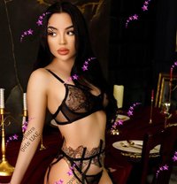 KATY 20yo - puta in Abu Dhabi Photo 1 of 9