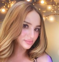 Katy Darling - Transsexual escort in Bangalore Photo 13 of 13