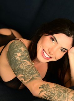 Katy Floratta - masseuse in Lisbon Photo 5 of 5