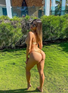 Katy Floratta - Masajista in Lisbon Photo 6 of 14