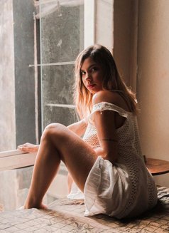 Katy Floratta - Masajista in Lisbon Photo 14 of 14