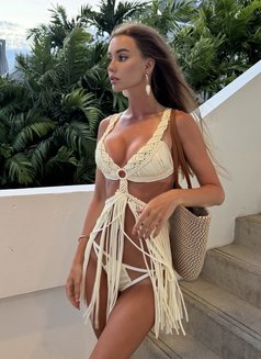 Veronica - masseuse in Nice Photo 12 of 28