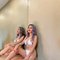 Katy New Girl - puta in Doha Photo 2 of 8