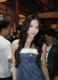 Katy Th - Transsexual escort in Tokyo Photo 12 of 13