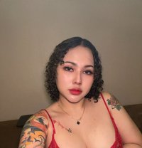 Katy - escort in Al Manama Photo 1 of 9