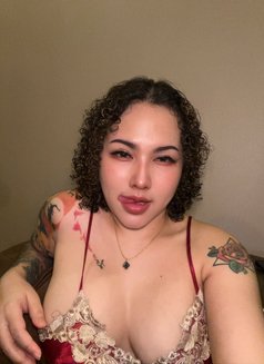 Katy - escort in Al Manama Photo 11 of 11