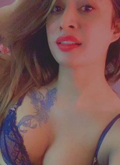 Katy vd call and real meet - Transsexual escort in Gurgaon Photo 4 of 4