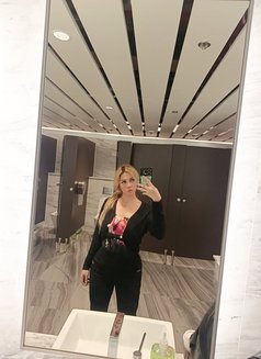 Katy Versa Ts - Acompañantes transexual in Da Nang Photo 12 of 12