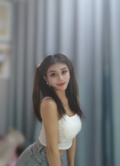 Katya - escort in Shanghai Photo 2 of 8