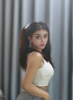 Katya - escort in Shanghai Photo 4 of 8