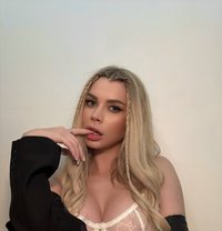 Katya - escort in Tokyo
