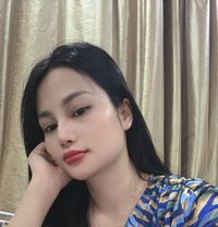 Katya - puta in Phuket Photo 1 of 1