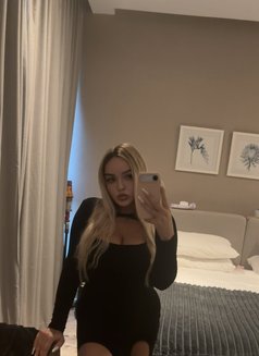 Katya in Abu Dhabi hottie girl - escort in Abu Dhabi Photo 6 of 8
