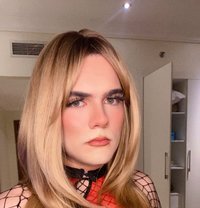 Katya poppers last days - Transsexual escort in Al Manama Photo 1 of 23