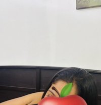 Kaushi Milf With Trans Mistress - escort in Colombo