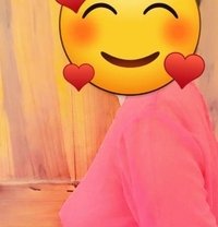 Kaushi Rathnayake Masseuse - puta in Colombo