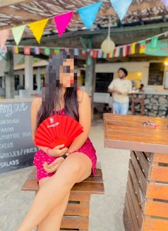 Kavindi Dias independent ( 22 ) girl - companion in Colombo Photo 3 of 7