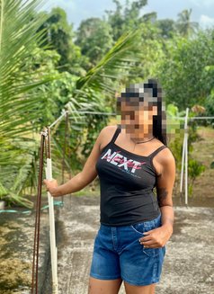 Kavi Dias Meet & Cam Girl - Acompañante in Colombo Photo 1 of 6