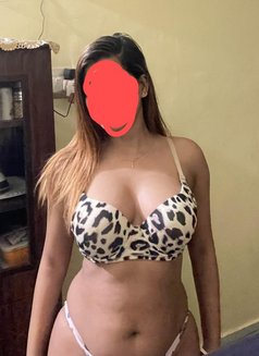 Kavi Pramodya - escort in Colombo Photo 5 of 7