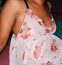 Kavithi - adult performer in Colombo